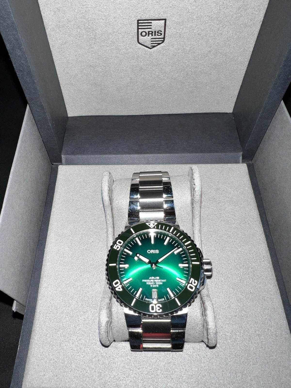 Oris Aquis Date Automatic Green Men’s Watch 01 400 7763 4157-07 8 24 09PEB 43.5