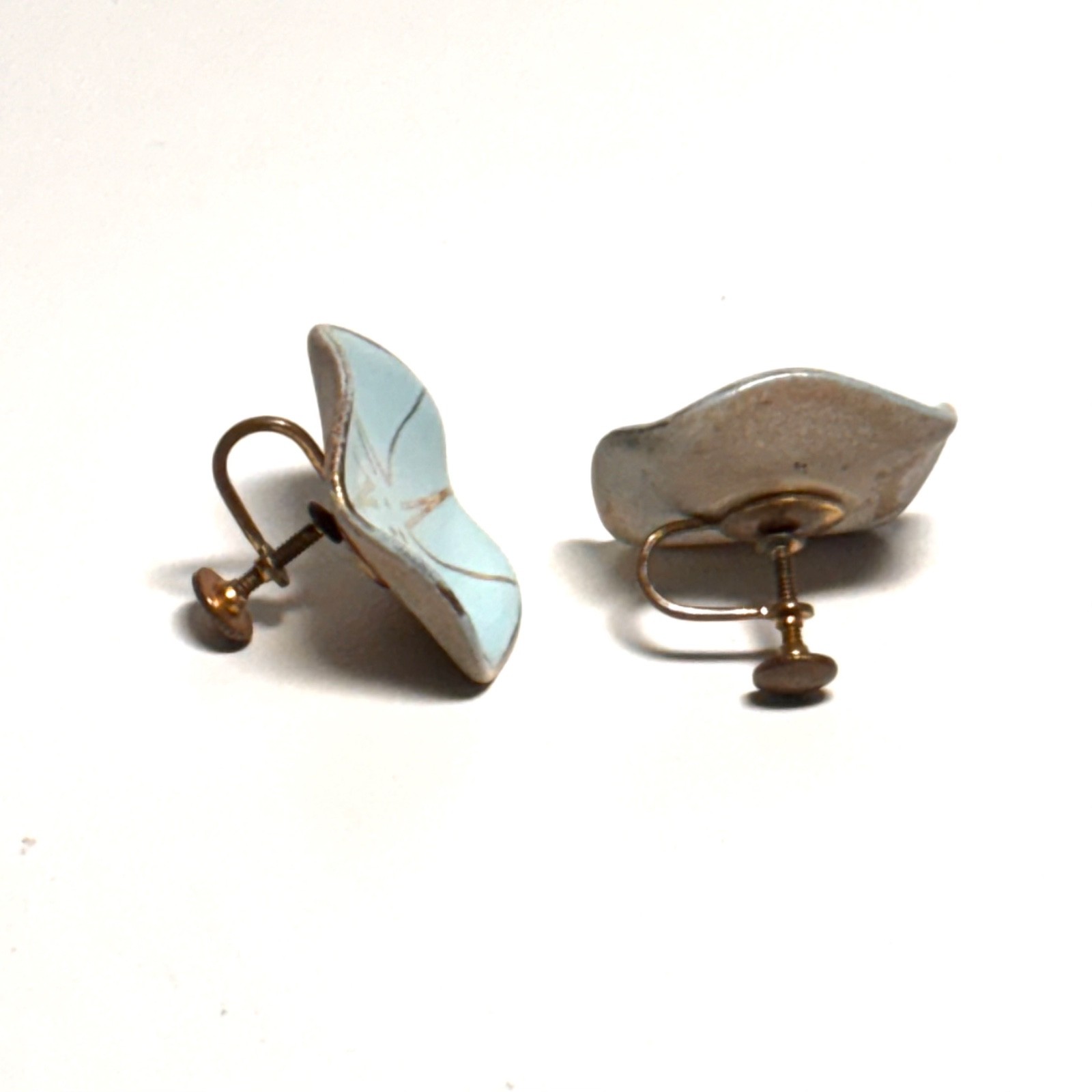 VINTAGE EARRINGS screw back MCM blue enamel goldtone edge ceramic unsigned pair