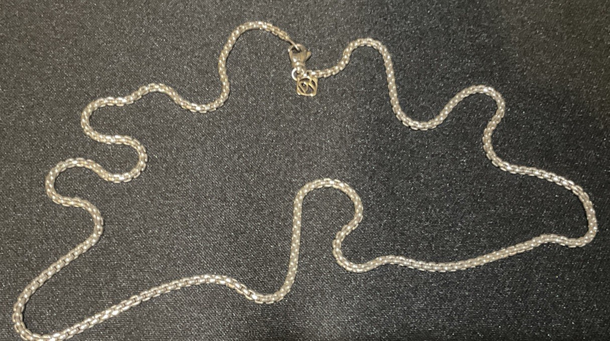 DAVID YURMAN Sterling Silver Box Chain 2.7mm x 24” With 14kt Gold Logo Necklace