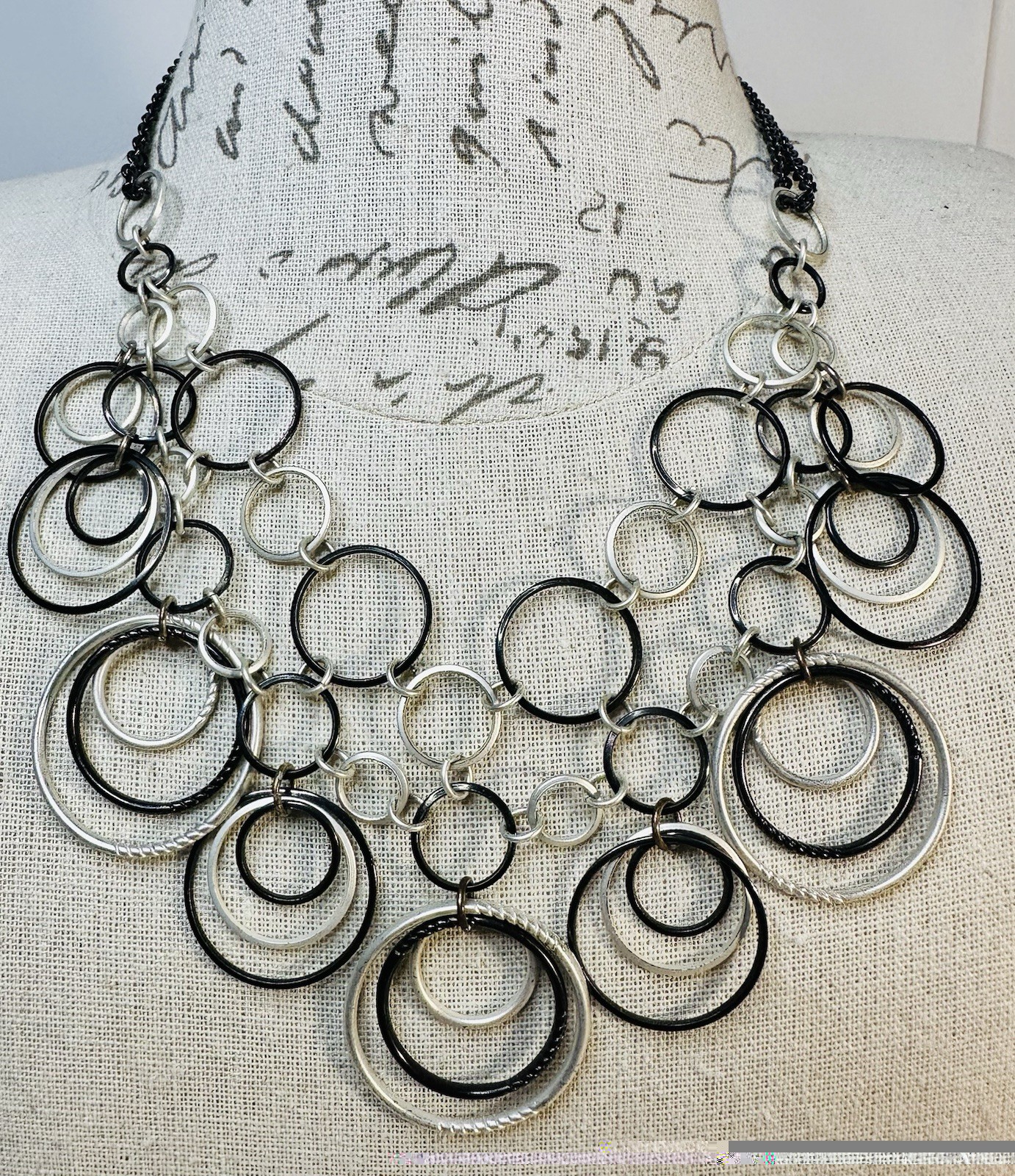 Chico’s Silver Black Circle Link Necklace Interlocking Rings Statement Jewelry