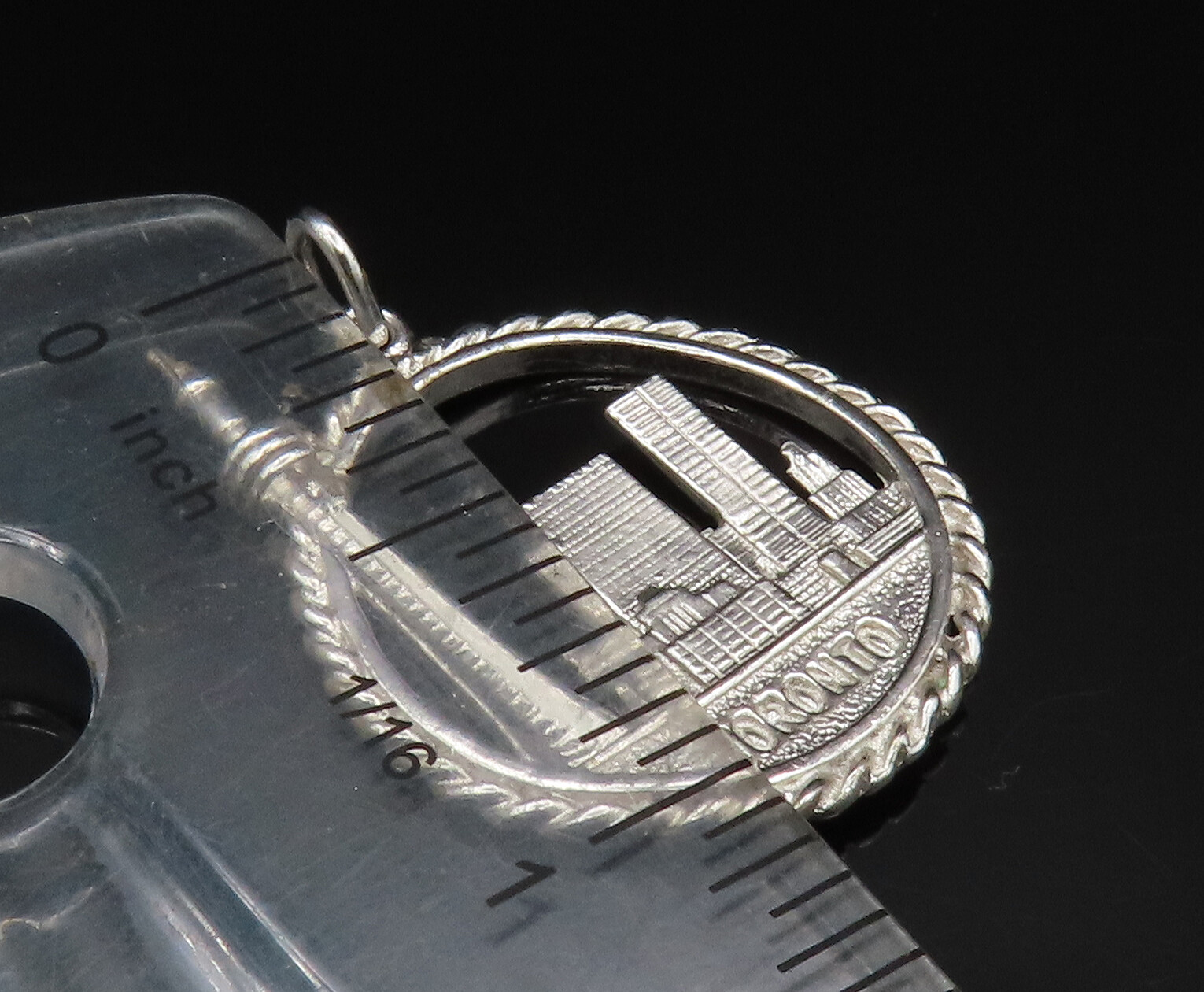 925 Sterling Silver Vintage CN Tower Toronto Souvenir Pendant PT20546