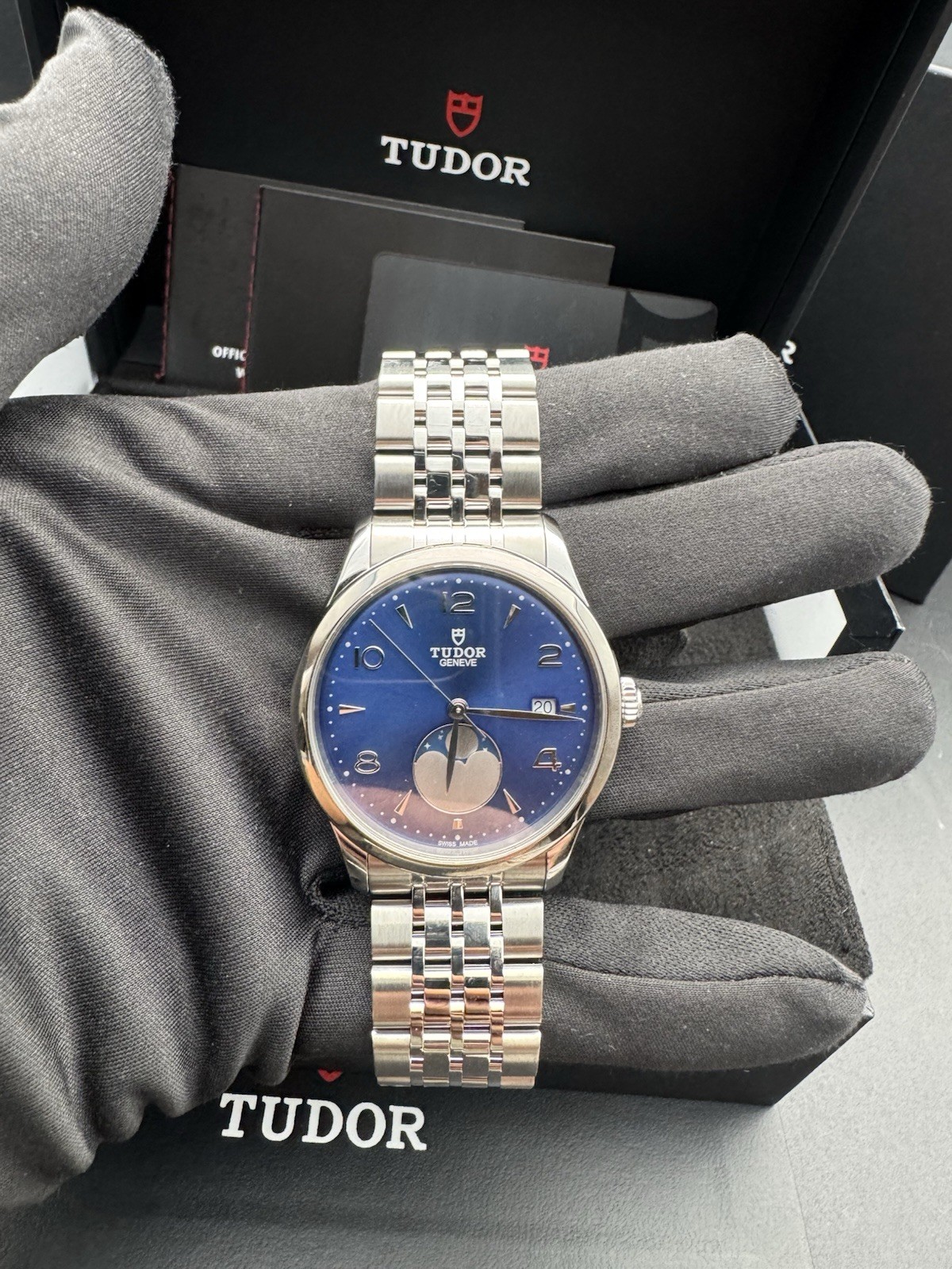 2025 Tudor 1926 Luna 39mm Mens Watch Steel Moon Phase Blue Dial M91560-0002