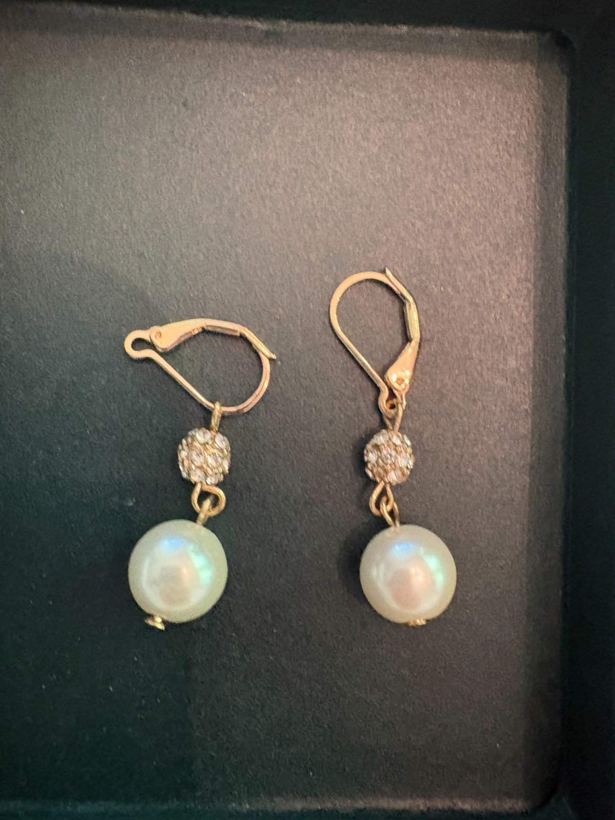 Women’s earrings. 4 pairs of special occasion earrings.