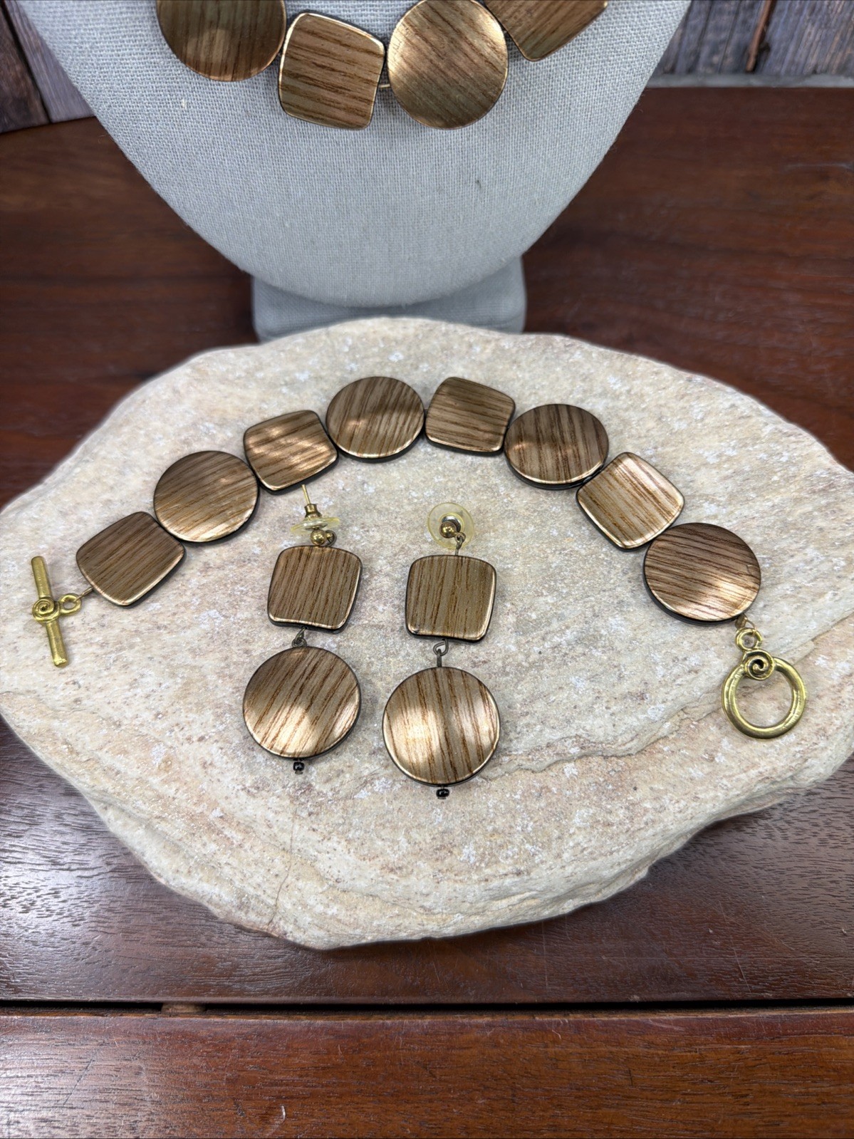 Vintage disc copper plastic wood grain bracelet, necklace & Earrings
