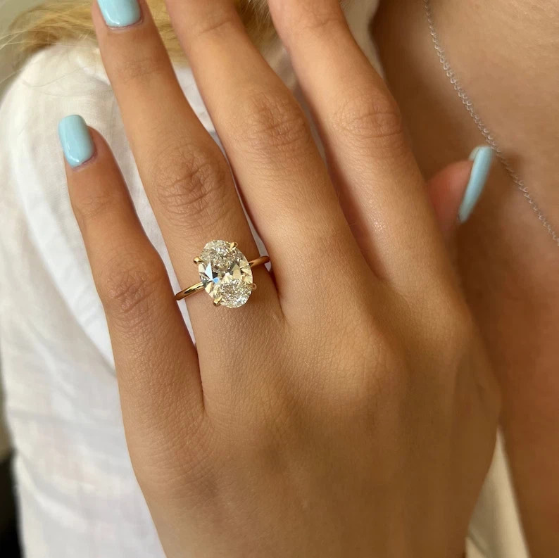 3Ct Oval-Cut EF/VS1 Lab Grown Diamond Solitaire Wedding Ring 14K Yellow Gold IGI