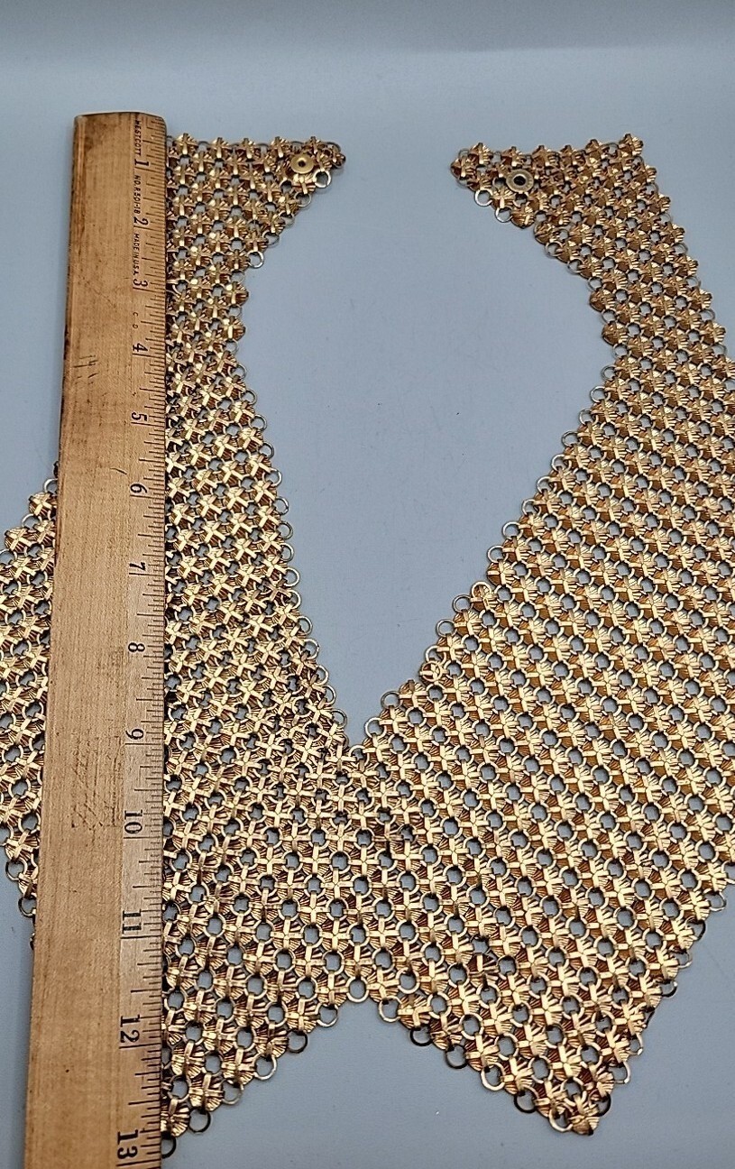 Gold Tone Metal Shell Shaped Mesh Large Bib Shaw Necklace Vtg