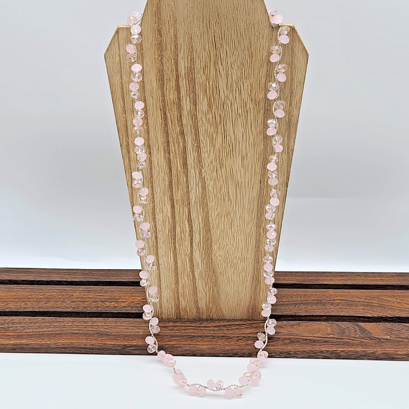 Premier Designs PETALS Necklace Twisted Silver Links Pink Crystal Beads 32-35″