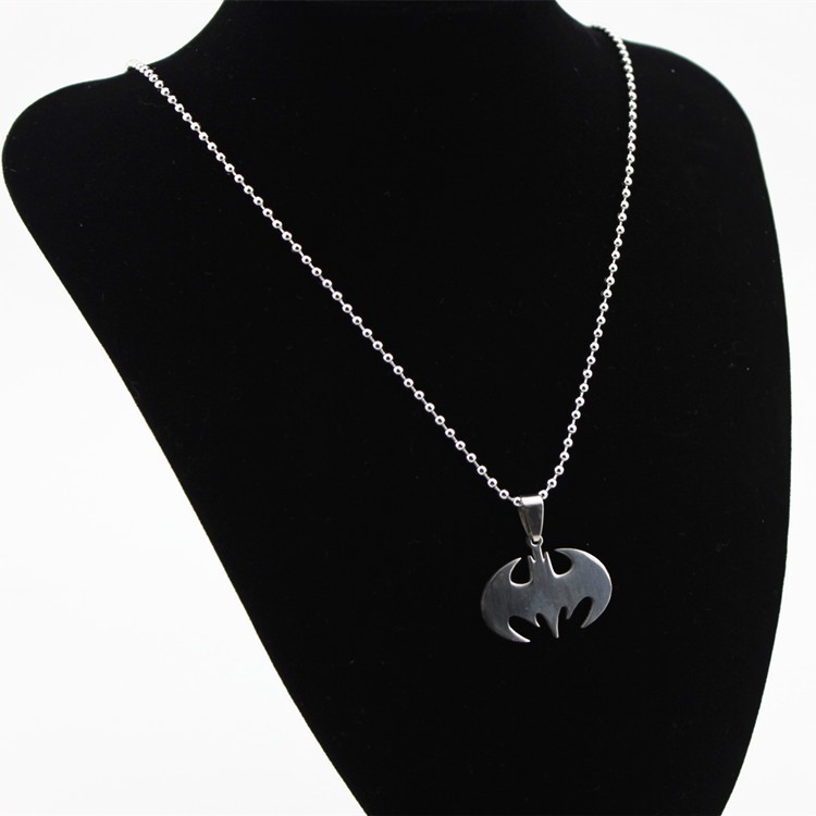 Cool Men’s Bat Pendant Necklace Stainless Steel Superhero Necklace Halloween