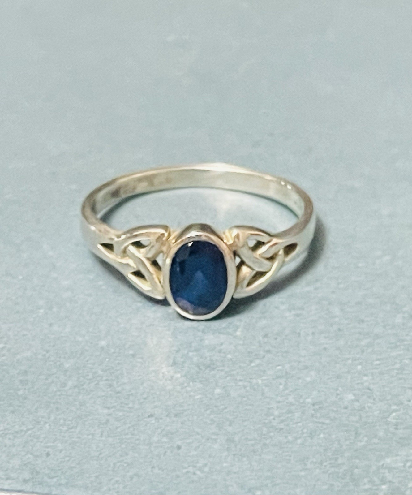 Sterling Silver Blue Sapphire Peter Stone Celtic Style Cocktail Ring Size 8.75