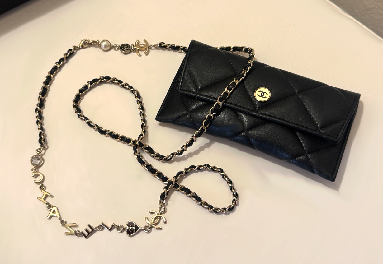 New Chanel Gold/Black Lambskin Chain Necklace/Eyewear Chain, Eyewear Cases/Cloth