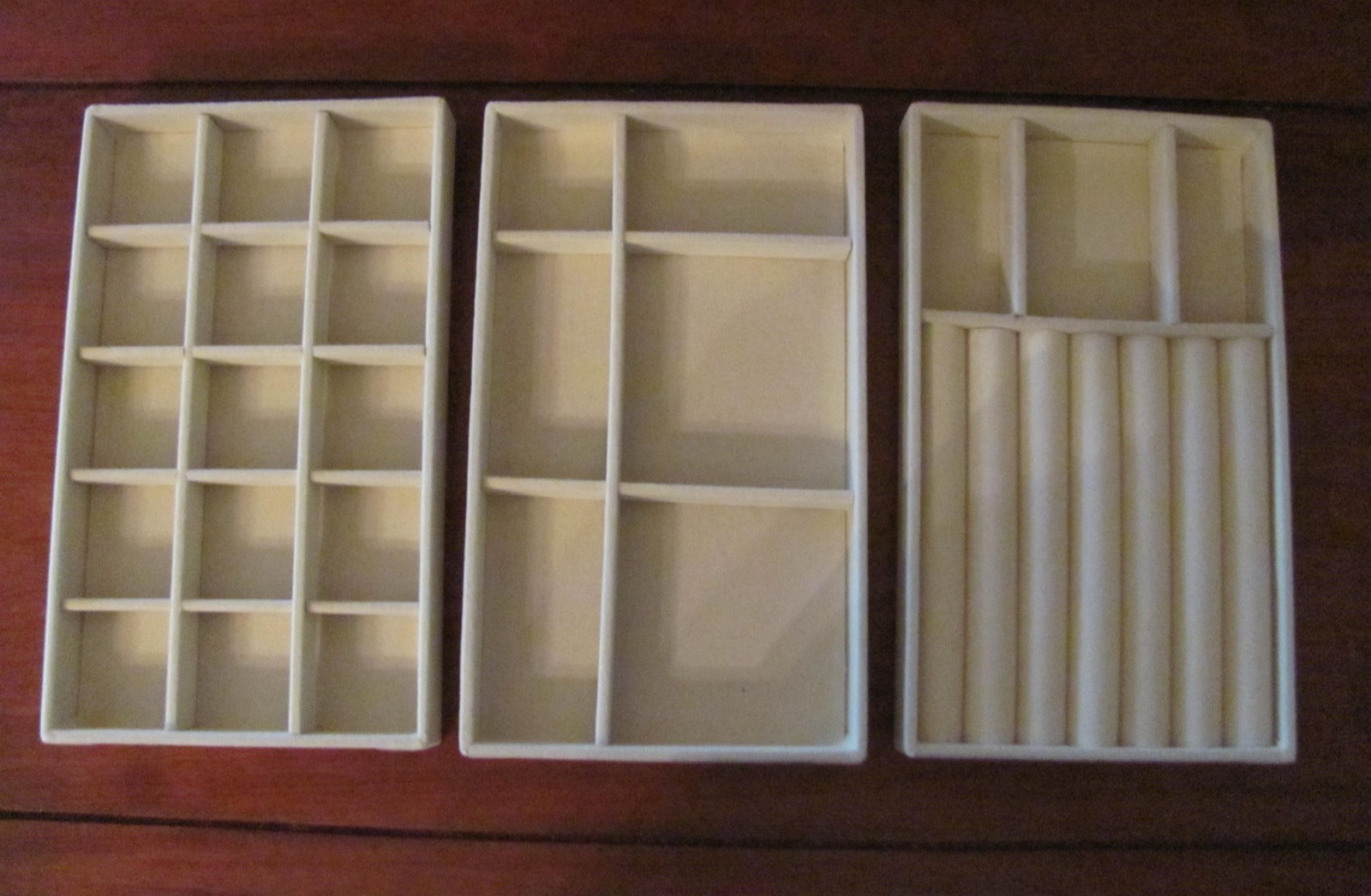 PRE-OWNED LOT OF 3 DIFF. JEWELRY TRAYS (8.25 L X 5″ W EACH)
