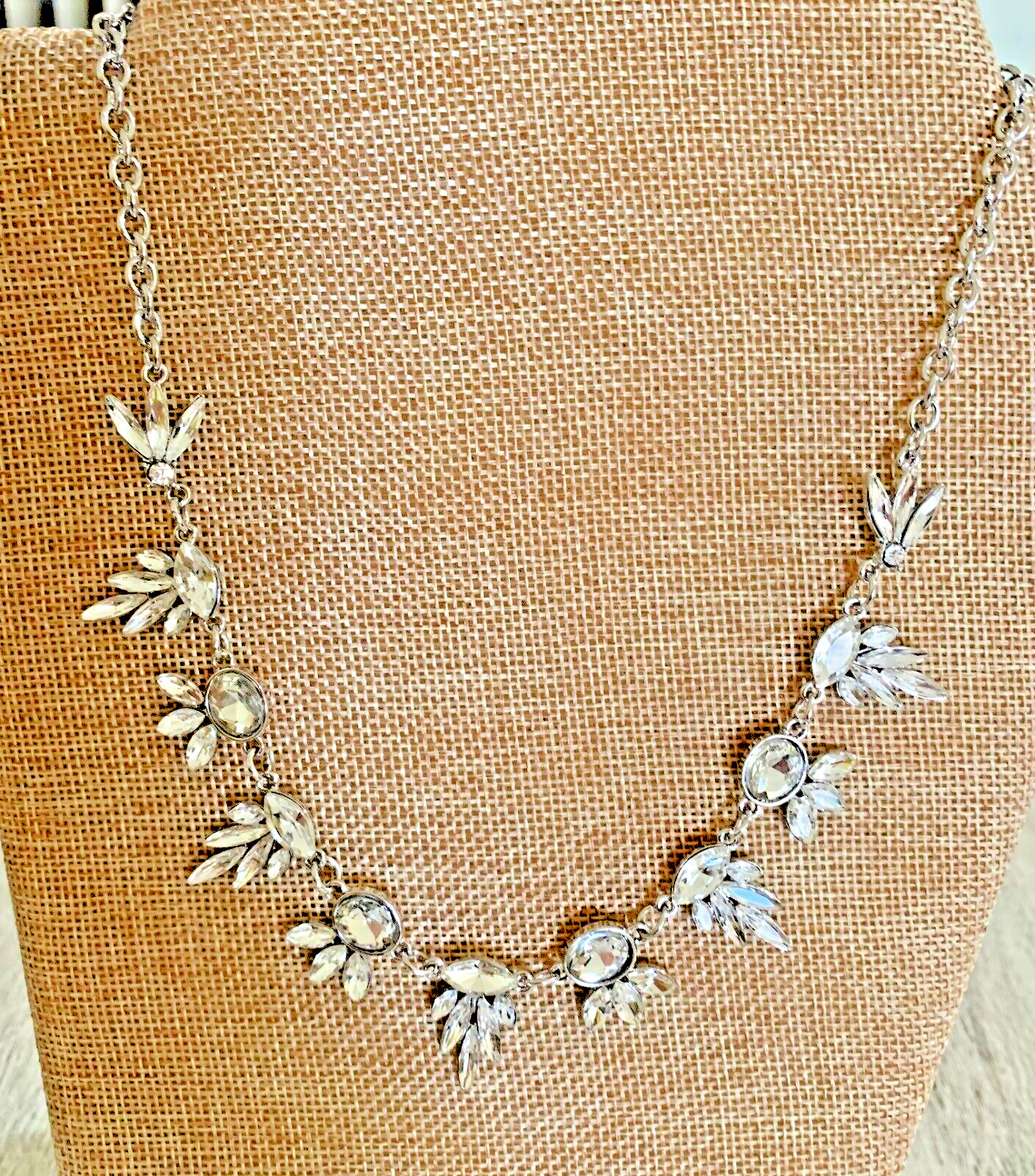 Lovita & Co 18″ Silvertone Crystal Necklace Set w Crystal Stud Earrings