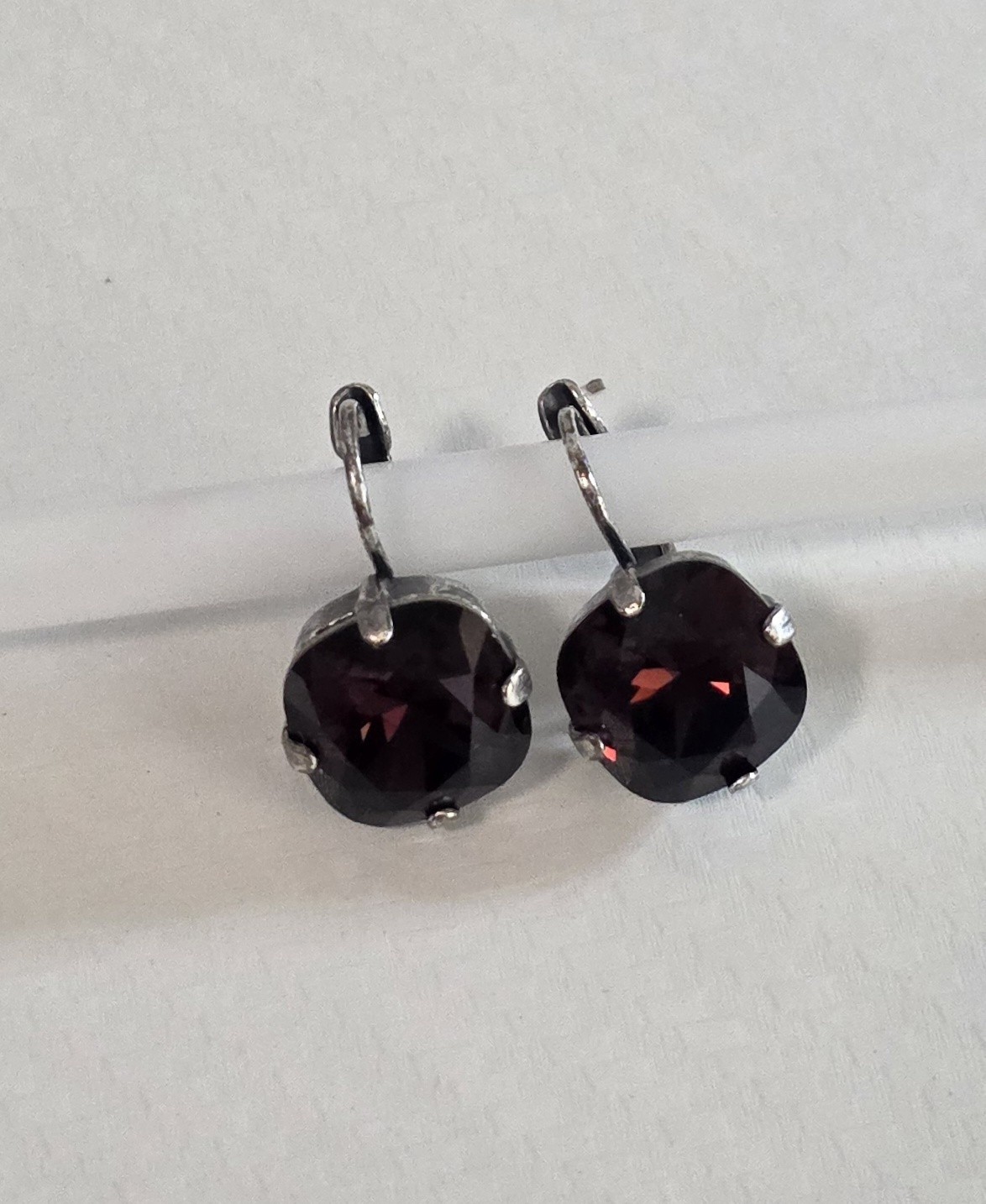 Vintage Silver Tone Round Burgundy Crystal Leverback Earrings Prong Set