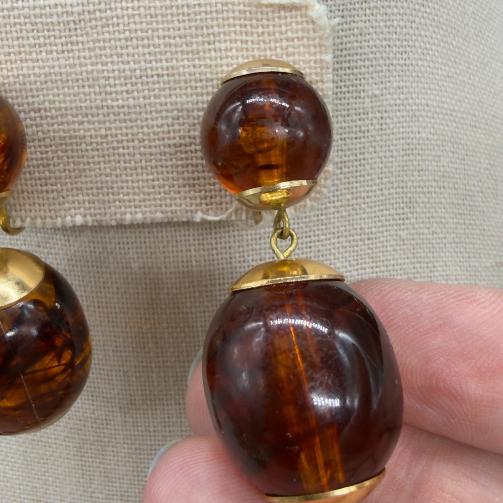 Vintage Lucite Necklace Earrings Jewelry Set Clip Ons Orange Brown Swirl Beaded