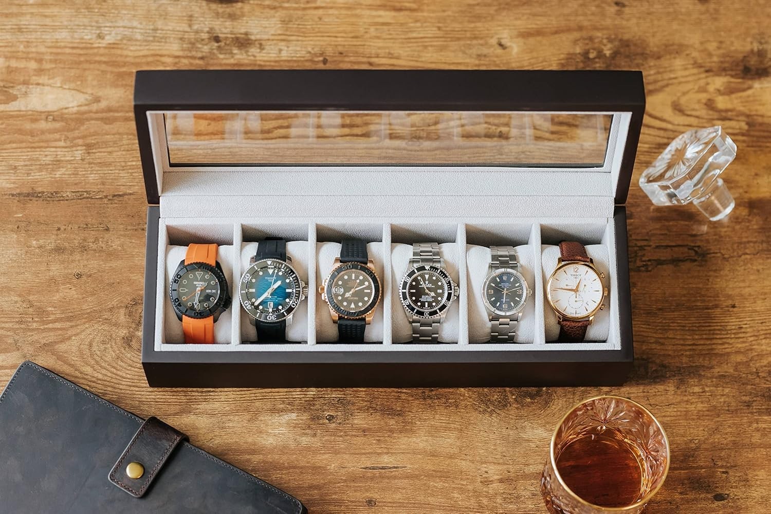 Classic Wood 6-Watch Display Case with Magnetic Closure – Timeless Elegance