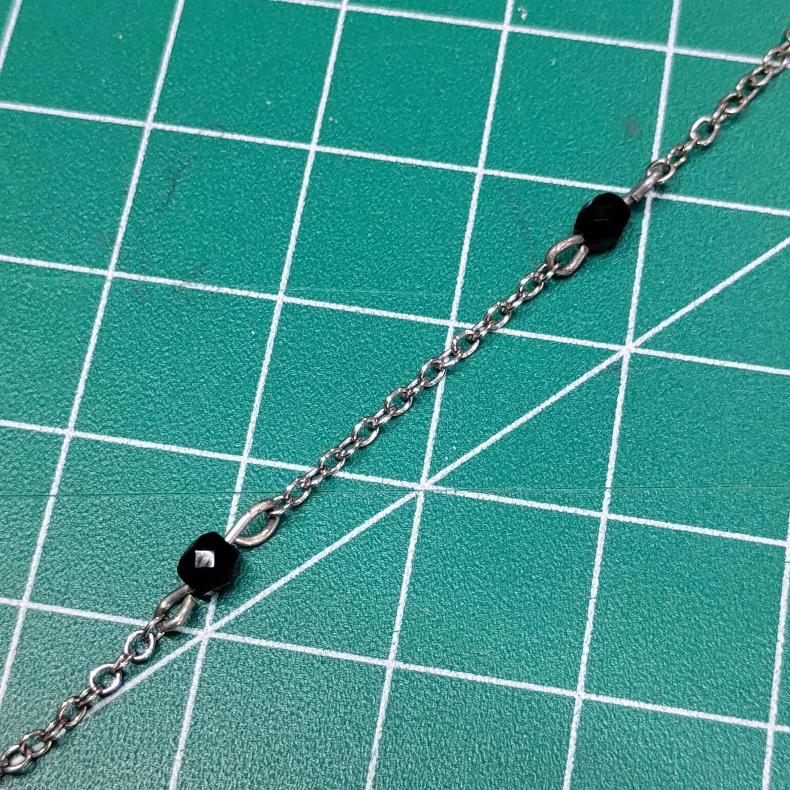 Vintage Silver Tone Black Glass Rhinestone Y-Drop Pendant 16” Chain Necklace