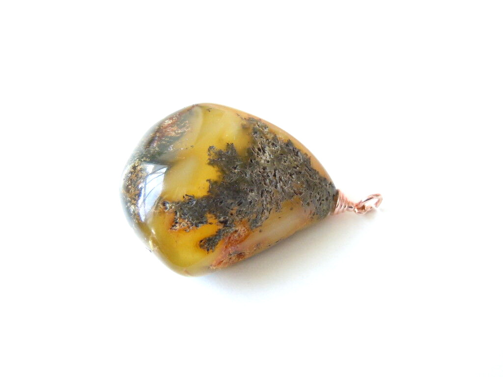 Amber Pendant Natural Amber 10.5 G / 4.4 X 3.0 Cm