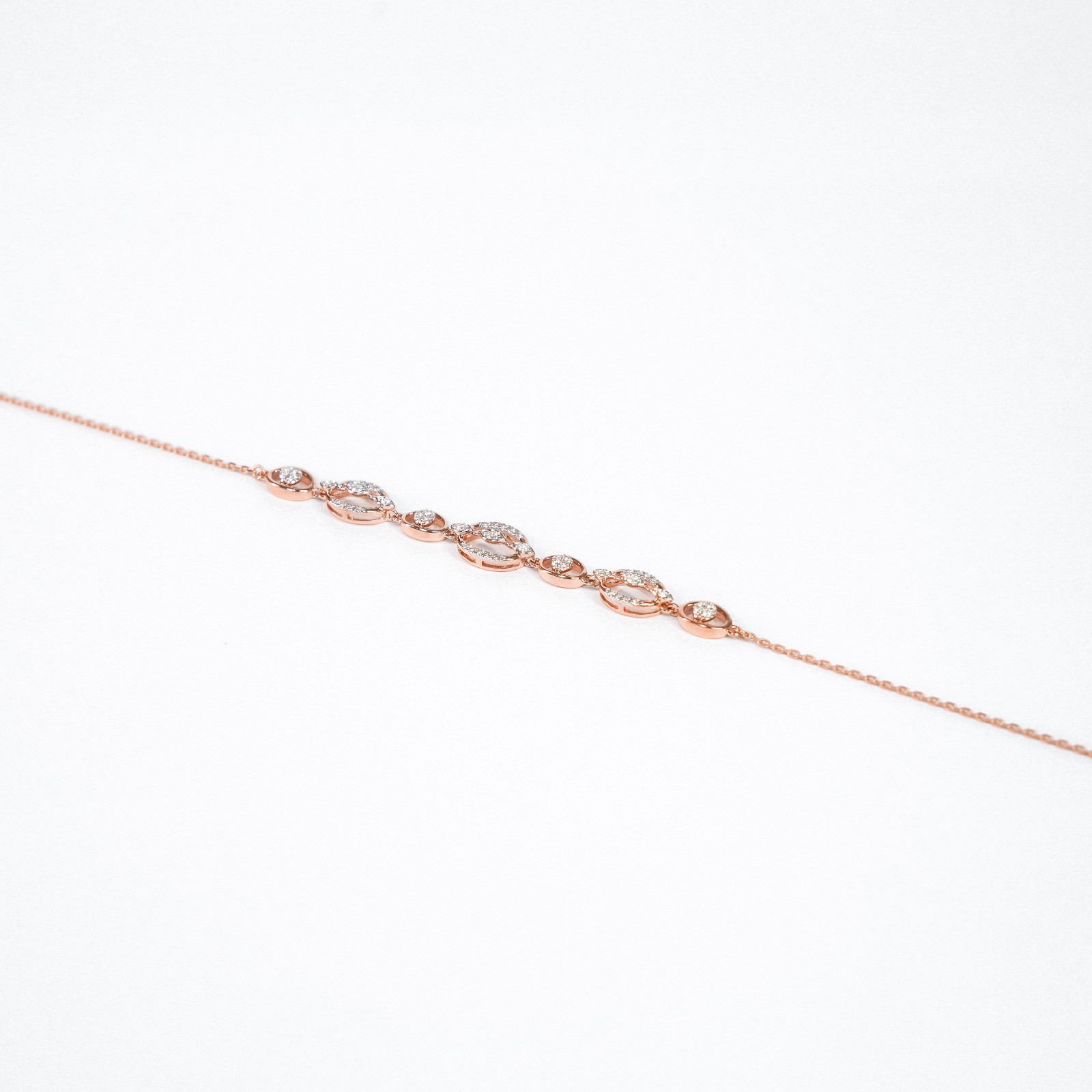 18 KARAT DIAMOND BRACELET | NATURAL DIAMOND | LIGHTWEIGHT | IGI CERTIFIED