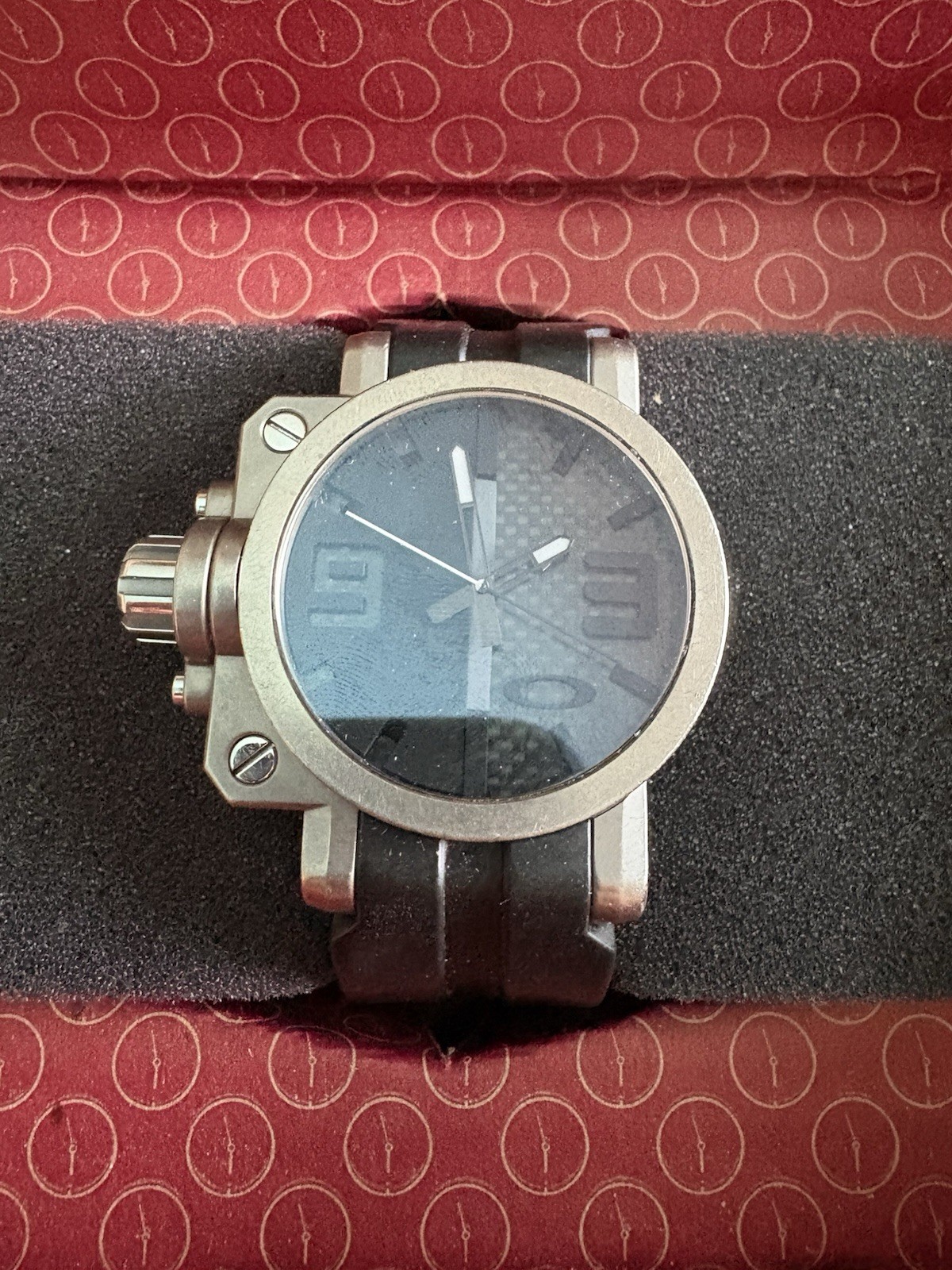 Oakley Gearbox watch Titanium case with a split Carbon Fiber dial & Rubber Strap