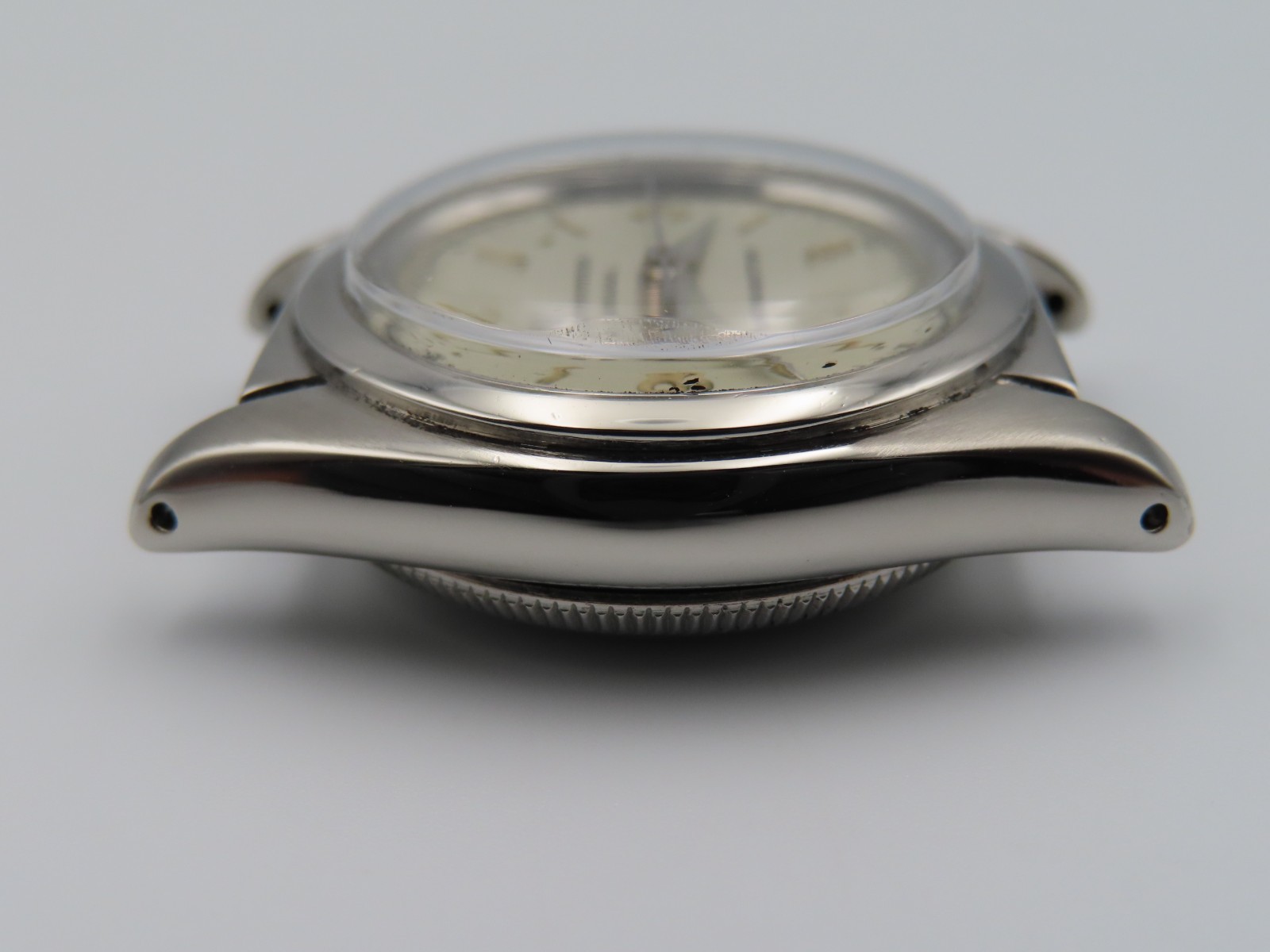 1946 Rolex Oyster Perpetual Manual Wind Chronometer 2940 Bubble Back Wristwatch