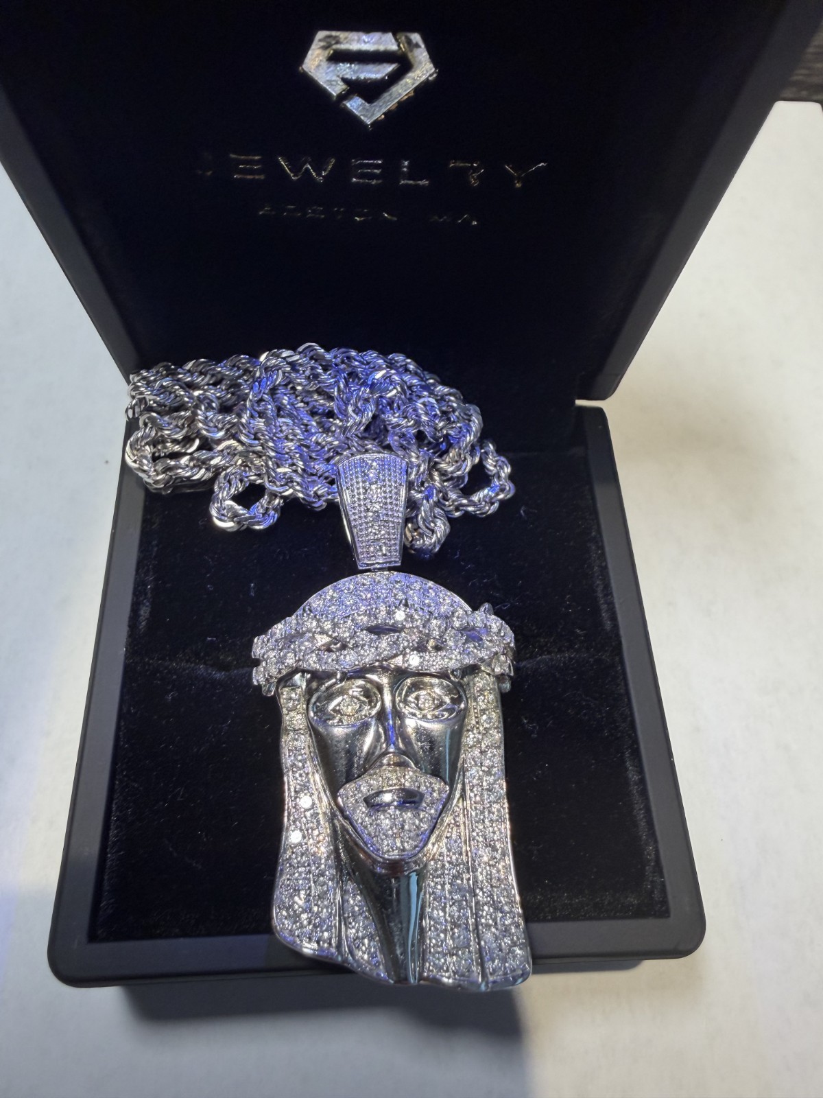 10K White Gold Solid 3mm Rope Chain 22″ + 2.00ct Diamond Jesus Head Pendant Set