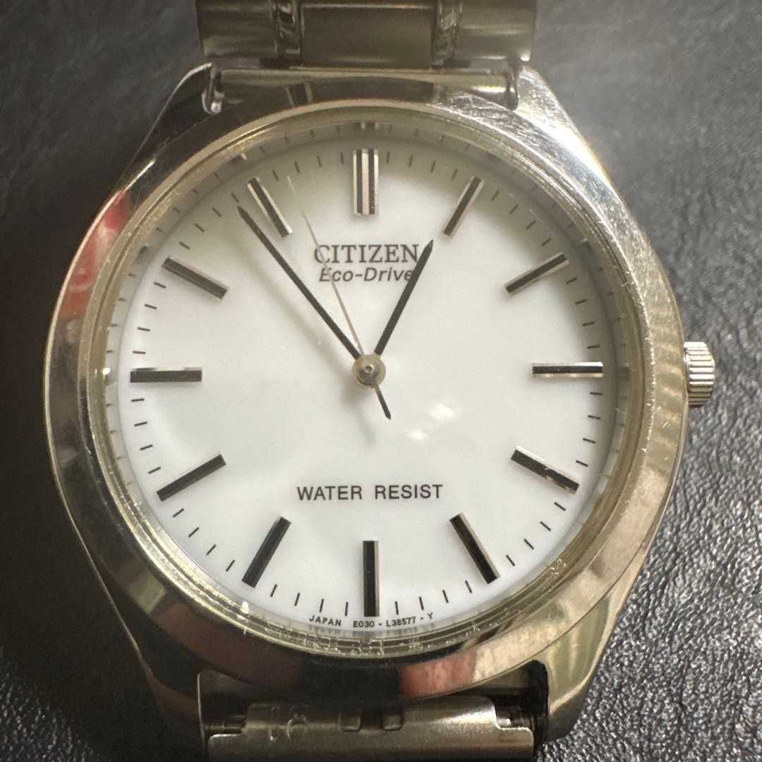 Citizen Eco-Drive E030 Watch White Dial Stainless Steel Japan