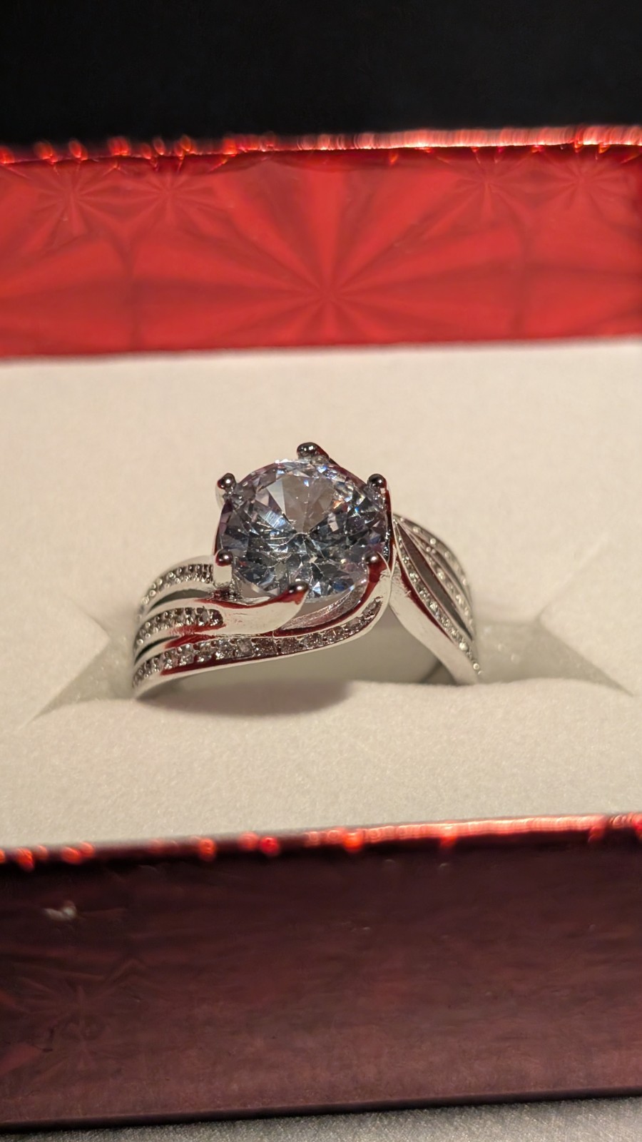 Exquisite Zirconia Engagement Ring Romantic Gift Adjustable 3CT