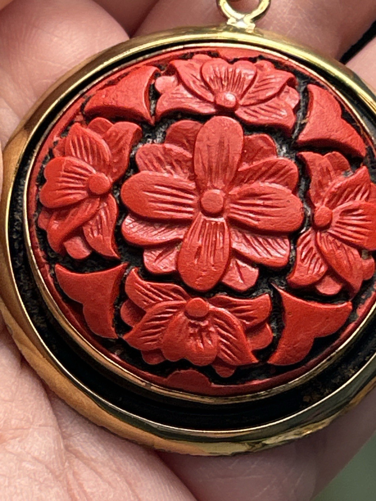 Vintage Carved Cinnabar Pendant Necklace Red Floral Medallion Gold Tone 16” 60’s