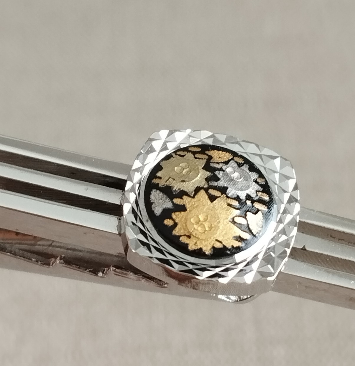 Vintage TOYOTA Silver Tie Bar Japanese Zogan Inlay Old Katakana Logo w/ Case