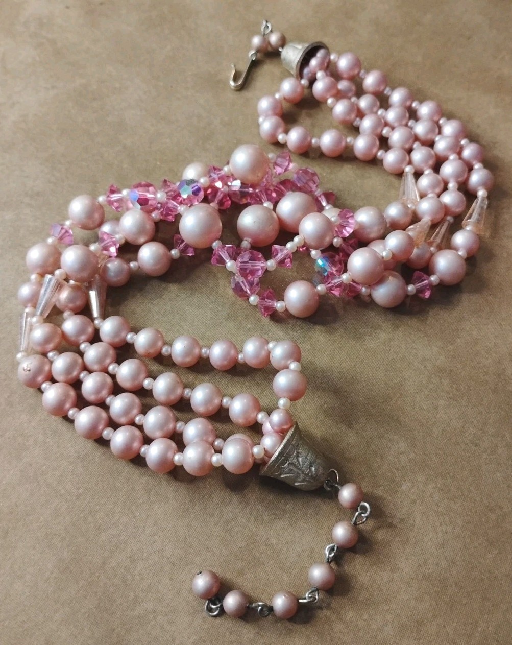 MCM Unsigned 14″+ Dusty Rose Faceted Pink Triple Strand Necklace, Ornate Clasp!