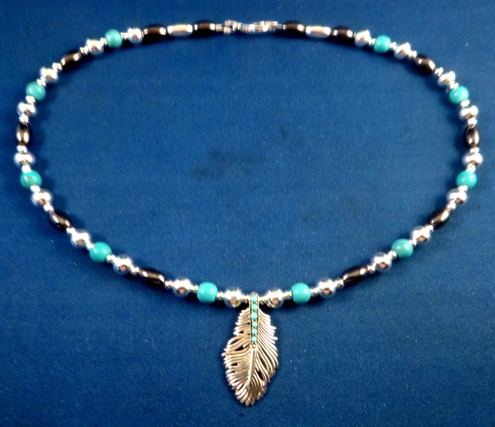 Sterling Silver TURQUOISE Southwest FEATHER PENDANT, 15.5″ bead choker necklace