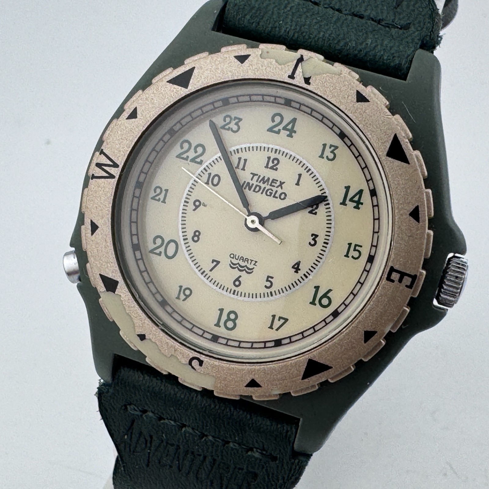 VTG Timex Quartz Watch Men Rotating Bezel Military Dial Beige Green New Battery