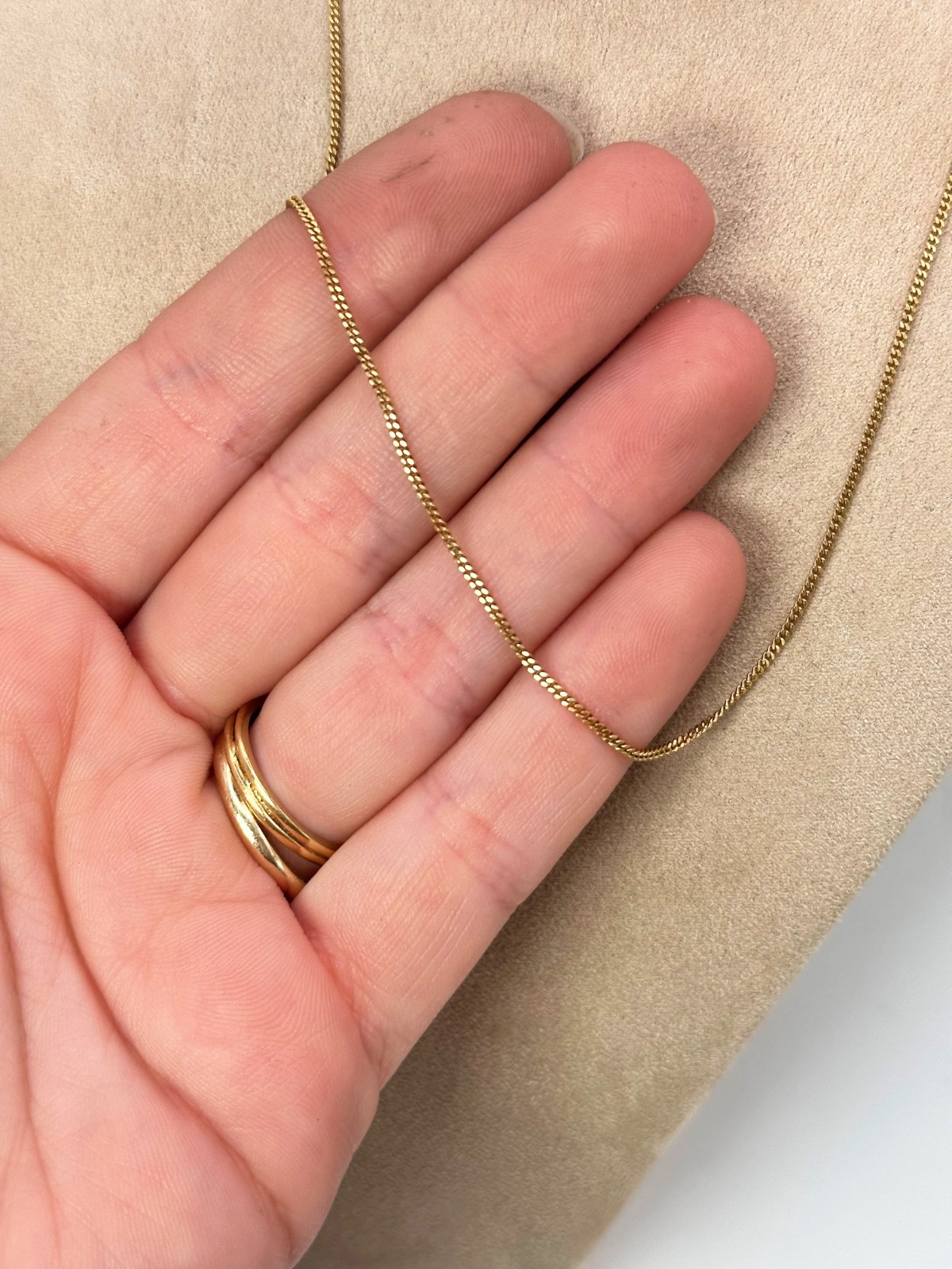 18ct Yellow Gold Unoaerre Curb Chain – 16″, 1.3mm, 2.8g, Hallmarked