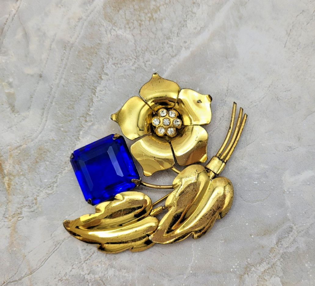 VTG Large Floral Brooch Sterling Silver w/ Gold Tone Finish Blue Glass Stone