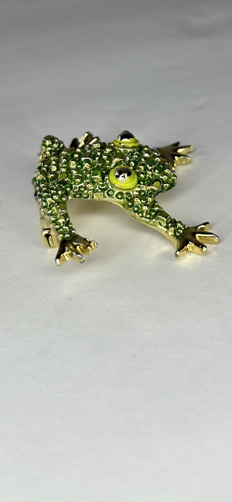 GERRY’S Green Bumpy Texture Fat Frog Shiny Gold Tone Brooch Pin Vintage