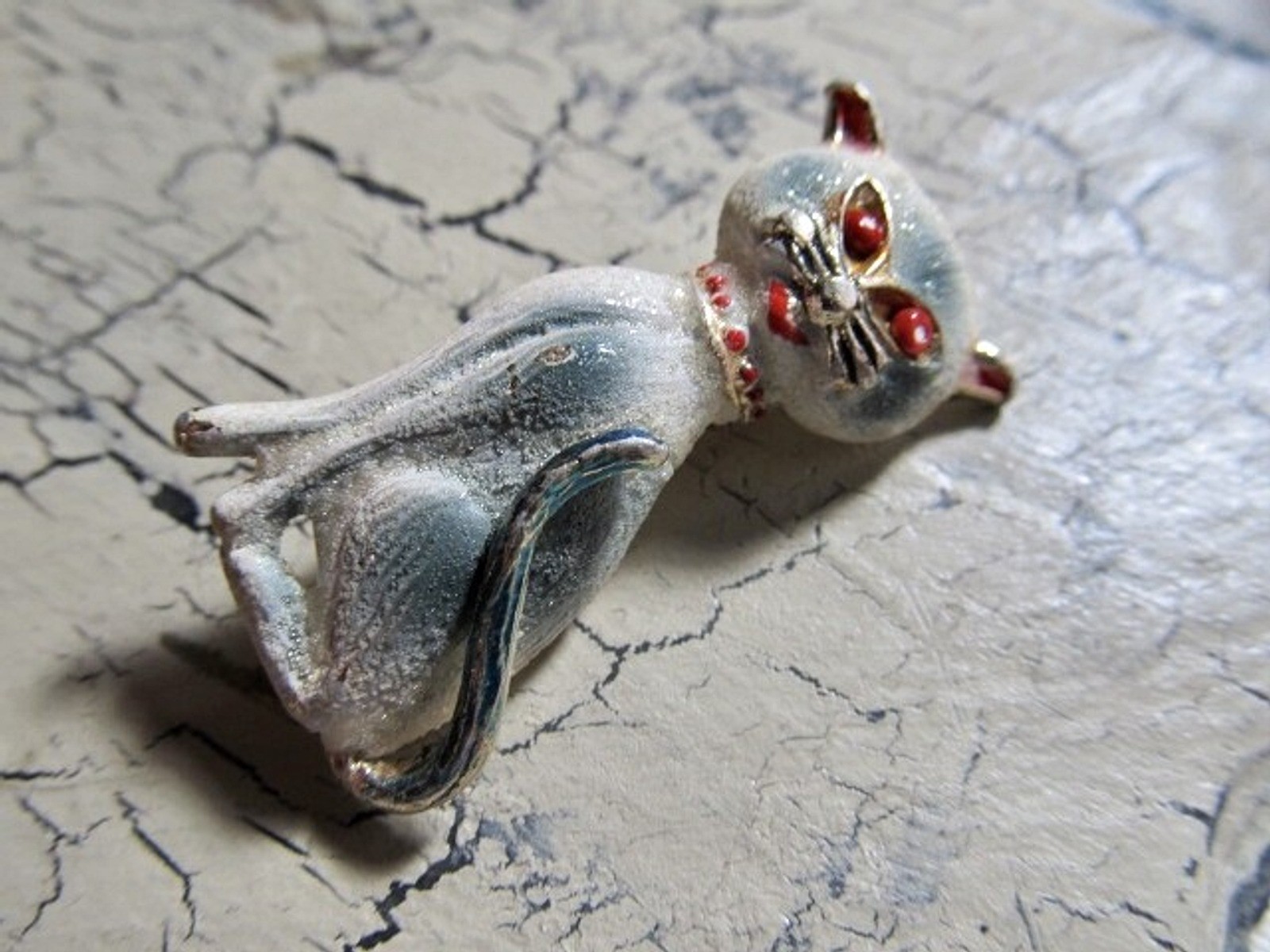 Vintage Powder Coated Enamel Cat w/ Beaded Red Eyes PIN marked Korea