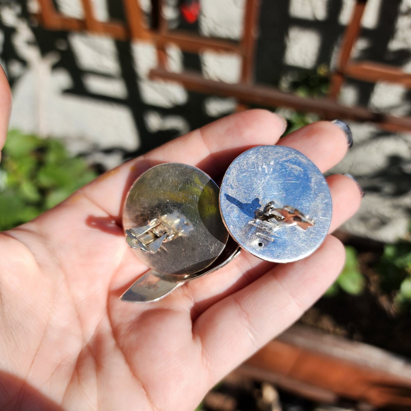 Vtg Susan Cummings Earrings Hammered Sterling Silver Dreamcatcher Feather Clips