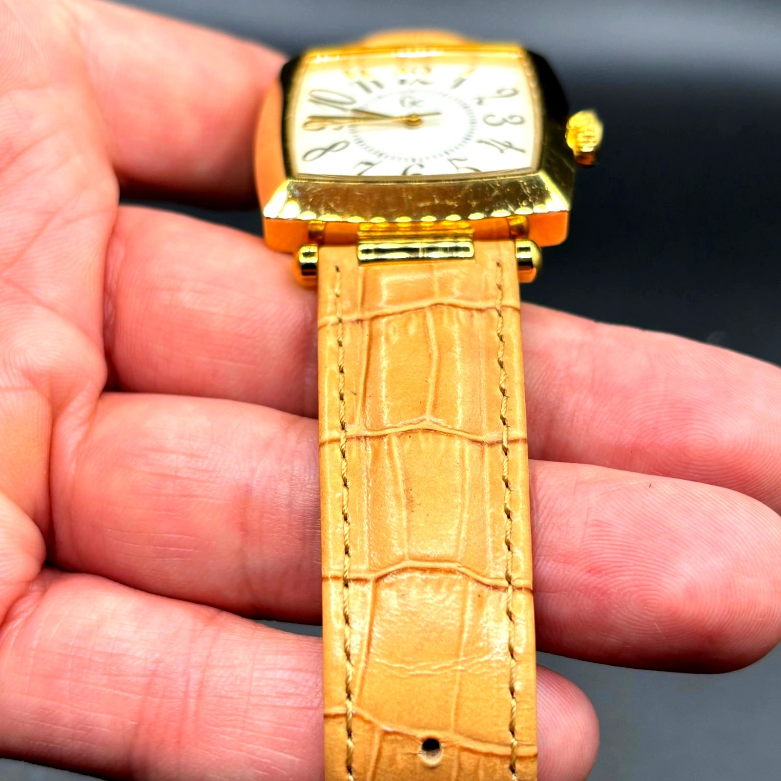 Vintage Gc 18500 Swiss Made Gold Tone Quartz Watch Full Set Box Papers