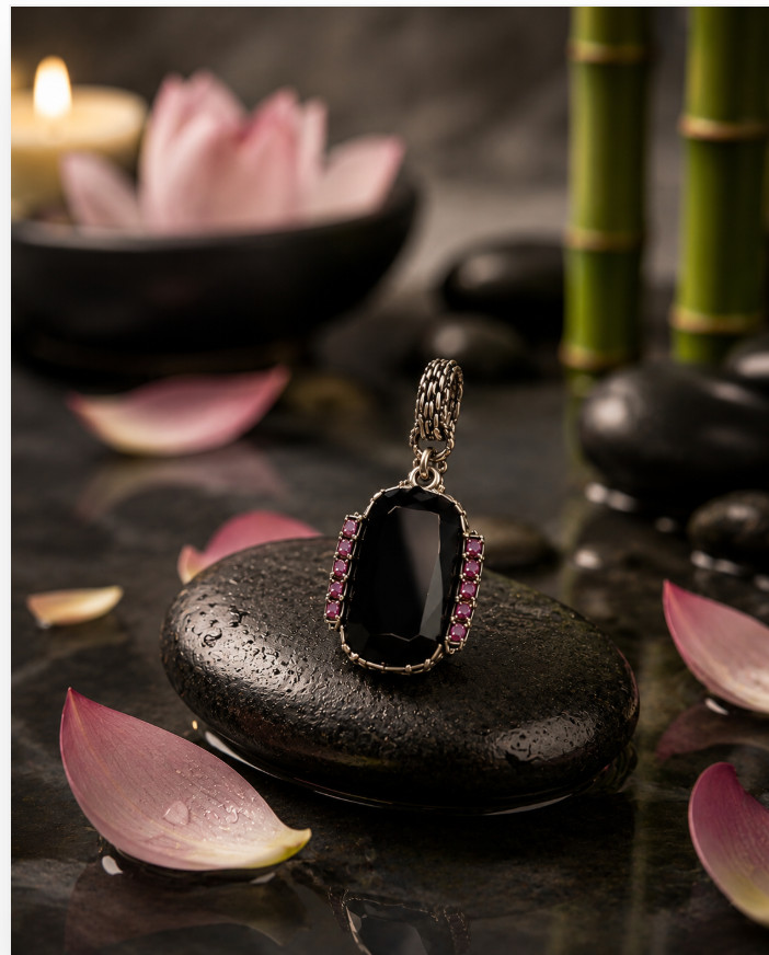 Barbara Bixby Black Onyx Cushion Cabochon Rhodolite Garnet Enhancer 925 18K NIB