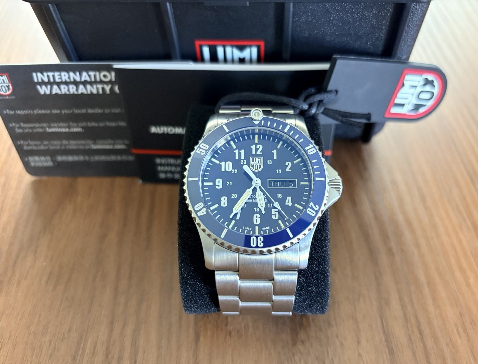 Luminox Diver Automatic Blue Dial/Bezel Steel Bracelet Day/Date XS.0924