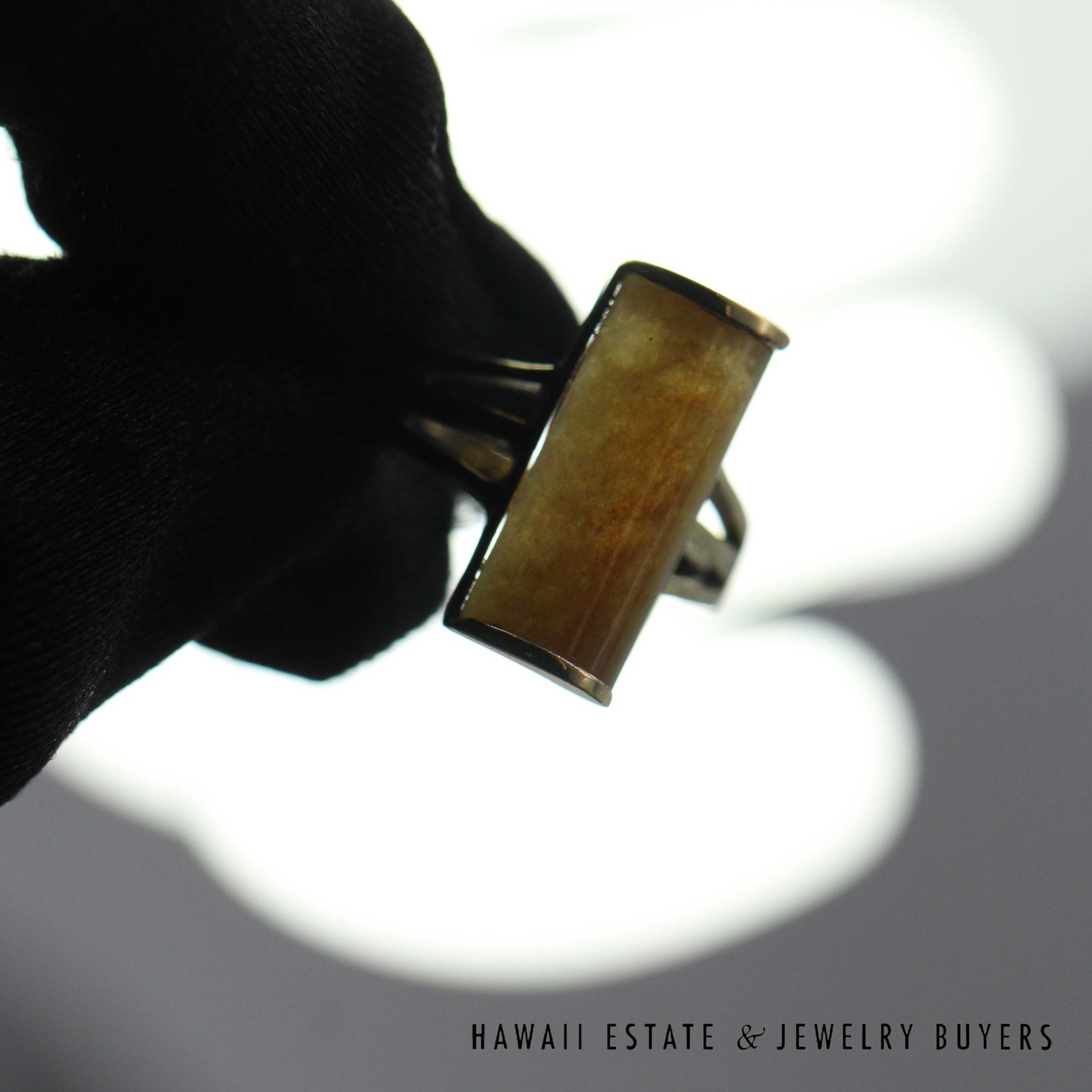 Honey Jade Rectangular Cabochon 14K Yellow Gold Split-Shank Ring Size 6.25