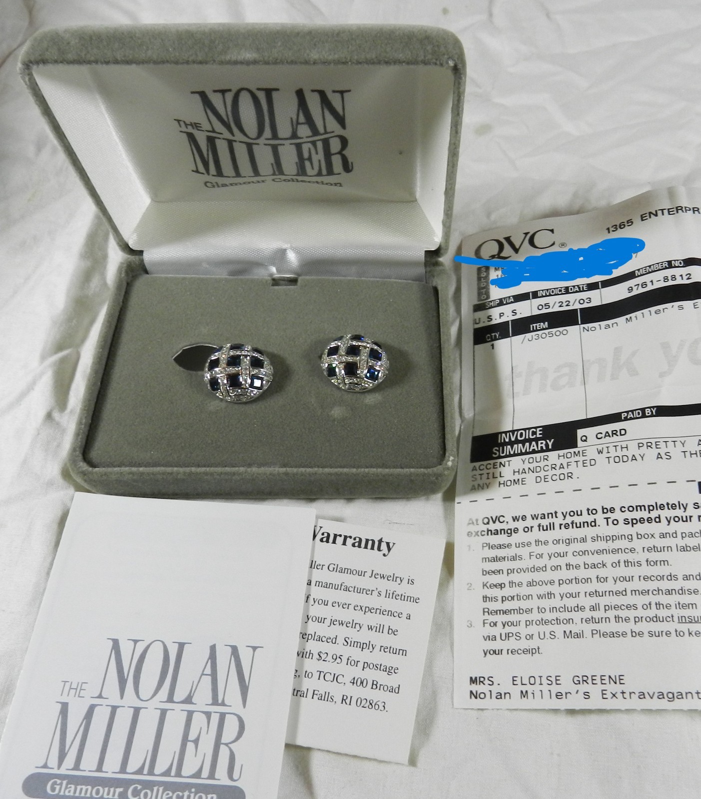 New w/ Box – Nolan Miller Extravagant Button Clip-on Earrings – Blue – 0.75″