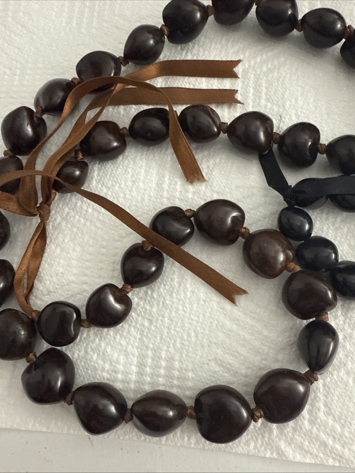Kuikui Nut Lei Necklace And Bracelet Brown Dark Black (Lot #243)