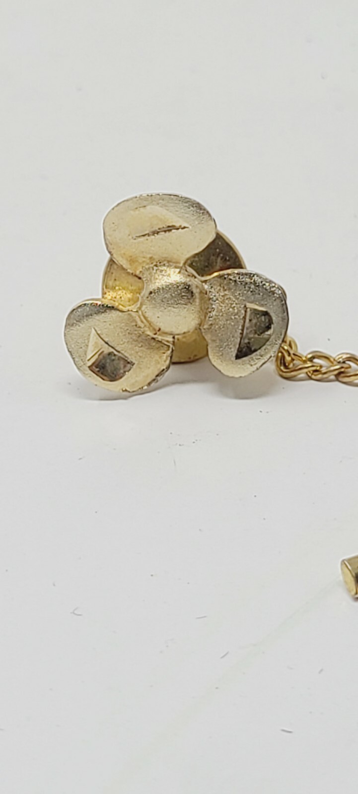 Vtg nautical boat propeller tie tac pin men accessories gold tone ocean sport