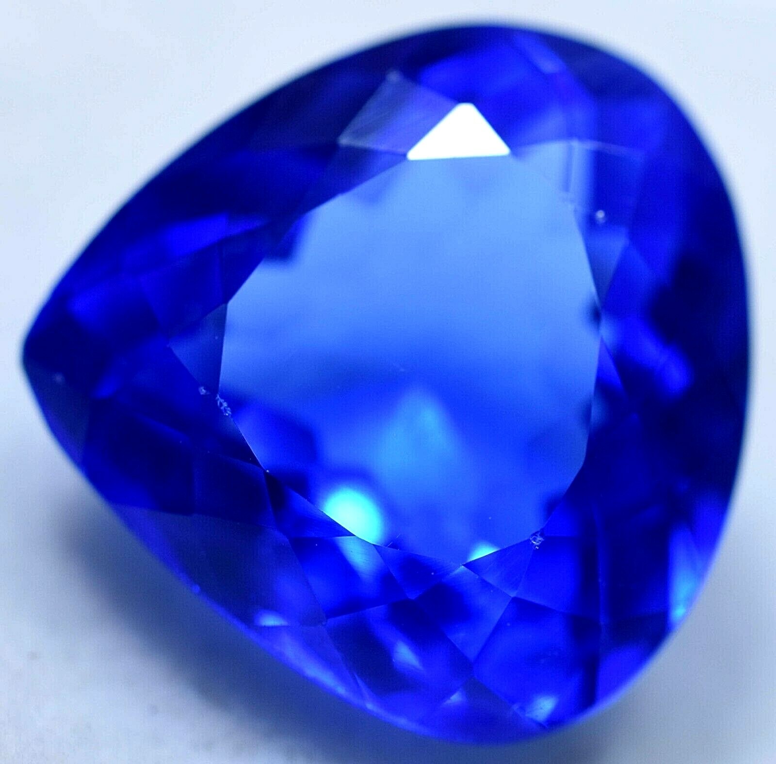 Rare 11.70 Ct Natural Lustrous Blue Tanzanite GGL Certified Treated Gemstone