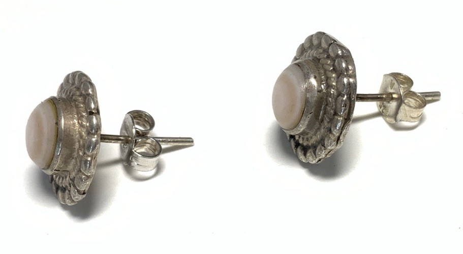 Old Pawn Sterling Silver 925 Pink Mother of Pearl Stud Earrings LY14