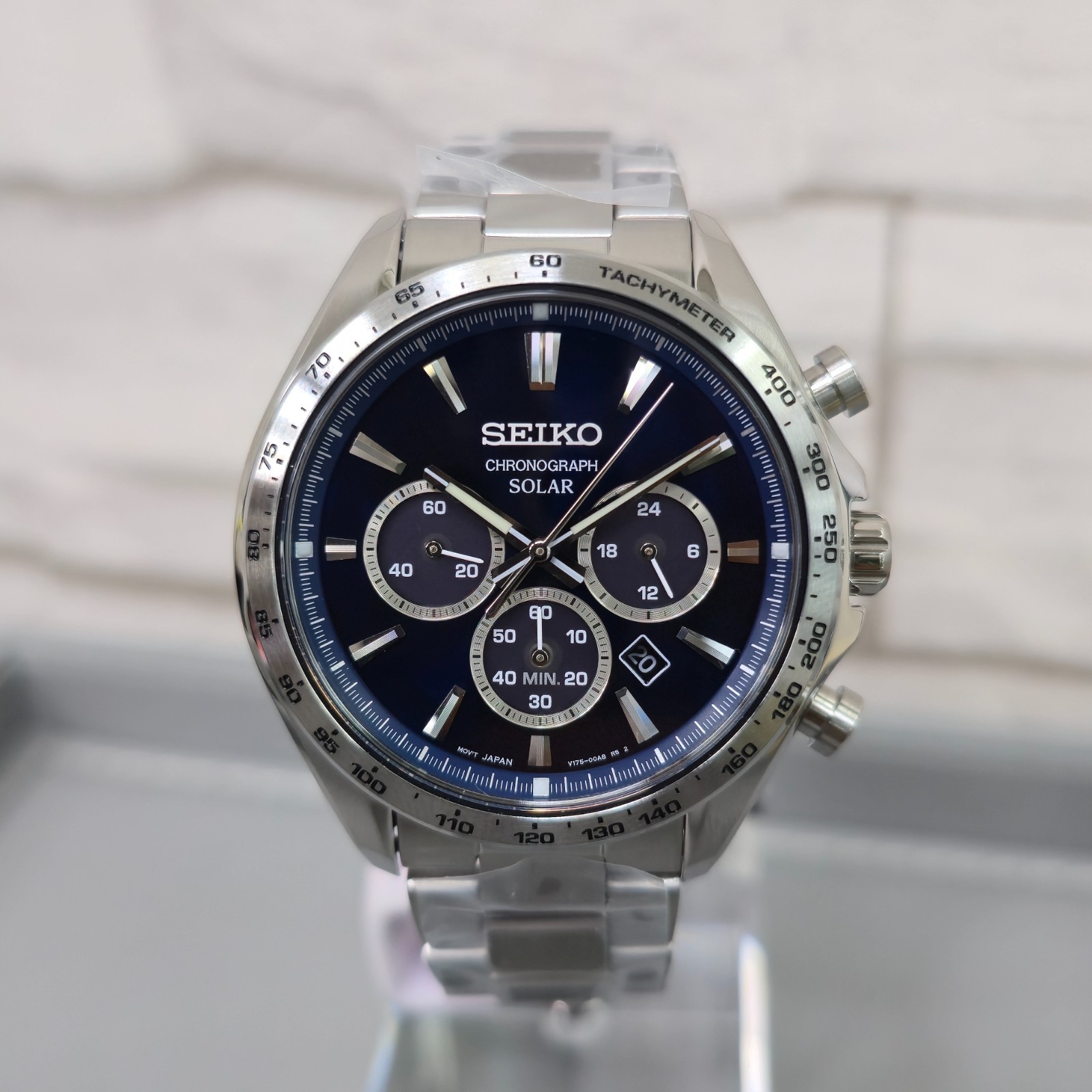 Seiko Selection SBPY183 Solar Chronograph “Panda” Dial 42.2 mm New Men’s Watch