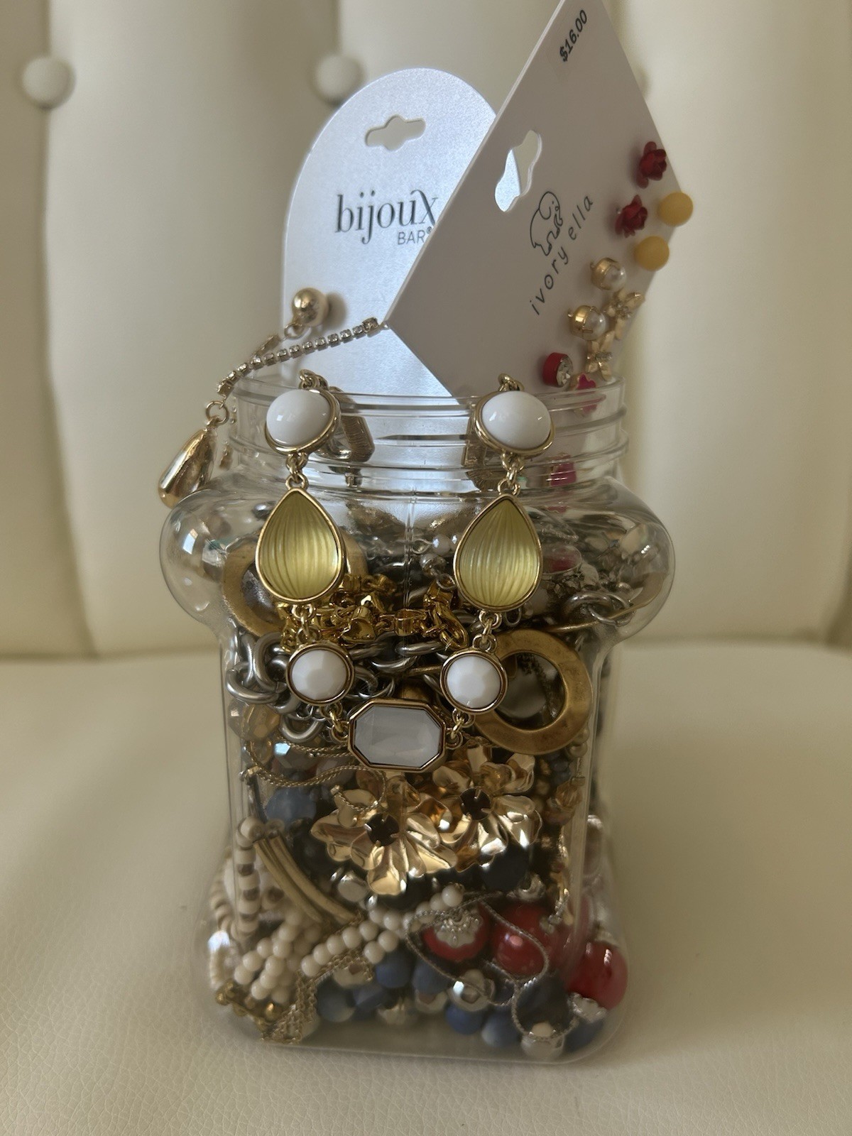 Mixed Costume Jewelry Lot – Necklaces, Bracelets, Earrings & Charms | 956g (2.1