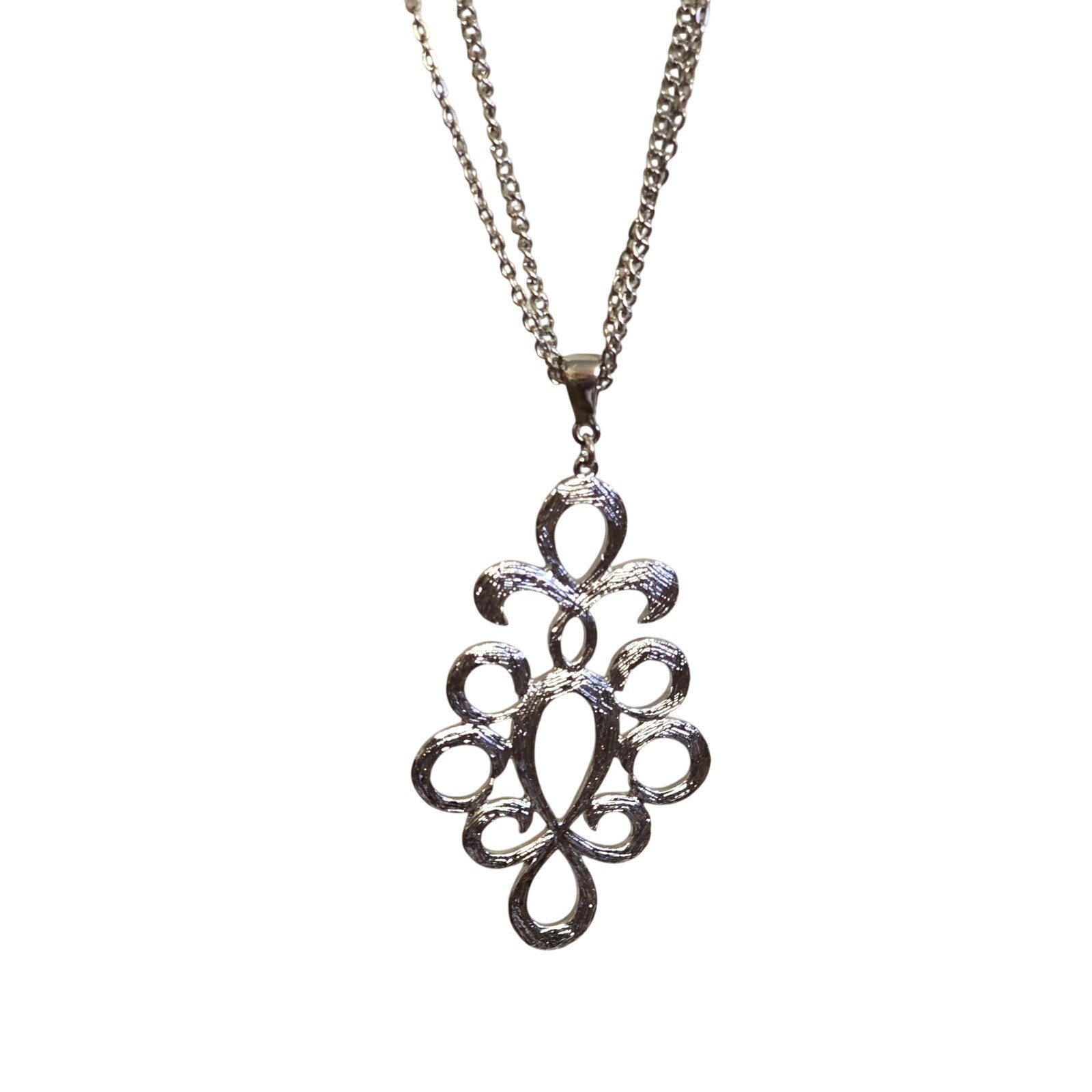 Necklace Jessica Simpson Double Chain Ornate Statement Pendant 30″ L SKU 2255