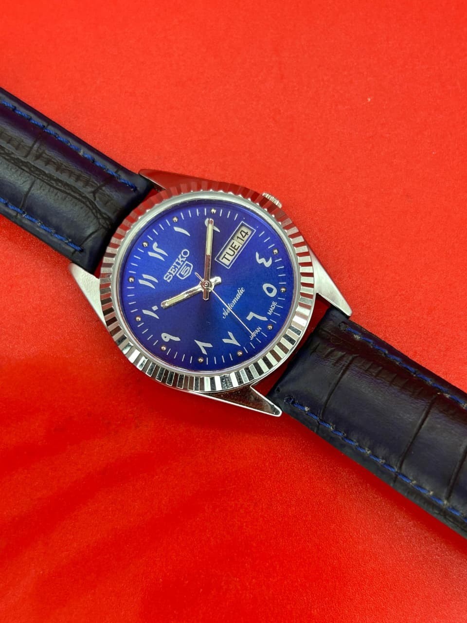 Vintage Seiko 5 Automatic Men’s Wrist Watch, Day,Date Leather band